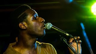 Galaxy Barn (S03E04) Leon Bridges - Flowers @Pickathon 2015