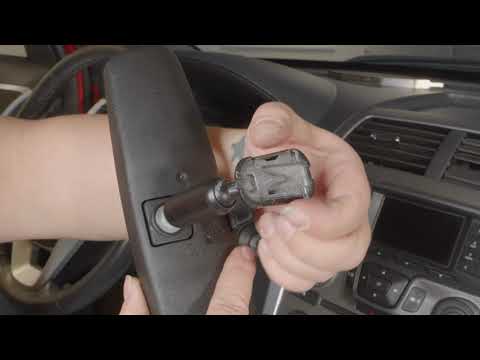 How to Remove a Rearview Mirror on a 2013 Ford Explorer