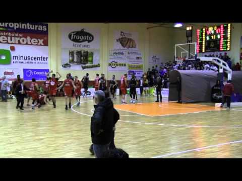 Jugada Grupo Luna contra el CB Morón