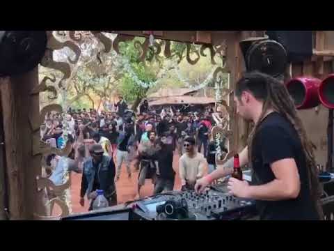 Virtual Light playing old tune by scorbtrk