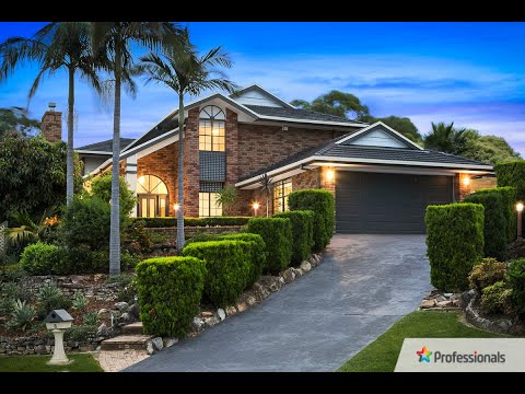 Welcome to 8 Mosman Place Barden Ridge. Professionals Shire Partners