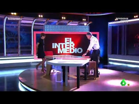 Wyoming sorprende a 'Pedro Sánchez' haciendo yoga - El Intermedio