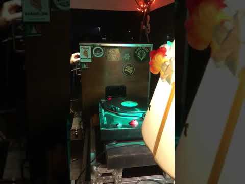 Double spliff plays - "One day" Jobba - capra records