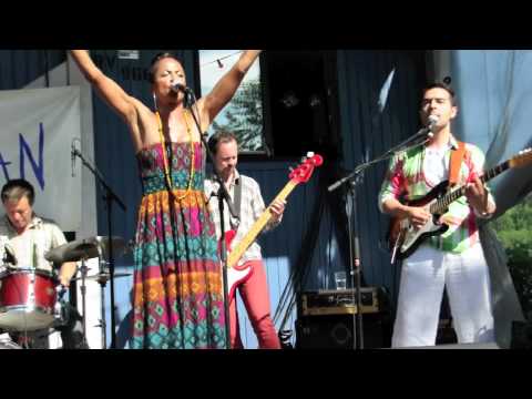 Simone Moreno vid Kafé Sjöstugan juni 2011 - del 1