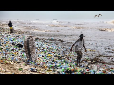 Plastik überall - Wie die ganze Umwelt darunter leidet | Doku