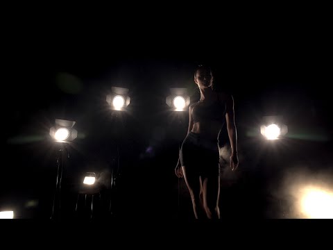 THE WISE FOOLS - Caroline