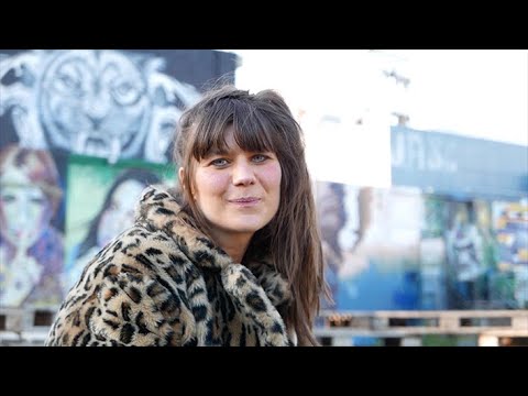 Anna Borowy/Künstlerin/I see you/Ausstellung Teufelsberg u.a. Jonas Burgert, Lars Eidinger