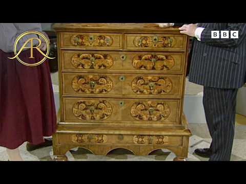 ‘Almost Identical To The V&A’s’ 17th-Century Cabinet Worth Thousands | Antiques Roadshow UK