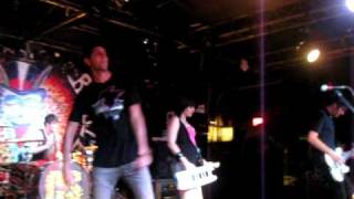 Cobra Starship - Send My Love To The Dancefloor 8/15/09