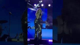 Download lagu Hadise - Küçük Bir Yol (Live Performance) mp3