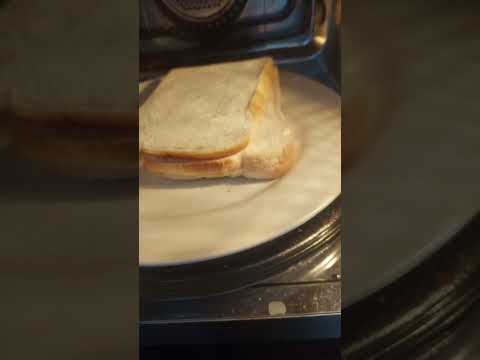 TOAST BREAD BECOME DRY AND HARD SO I WARM UP IN THE MICROWAVE