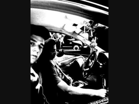 MM-Recordz - Het leven is een bitch (Little Mc & Dnz)