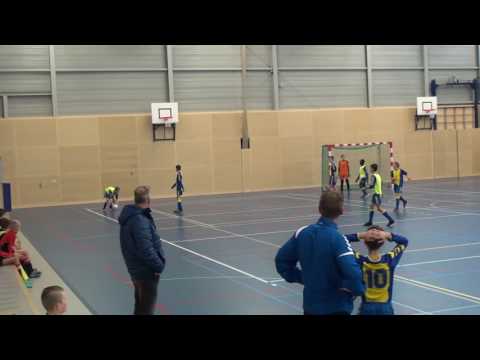 Zaalvoeltbal 27 12 2016 Waterwijck Olde Veste JO13 2