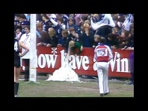 Goal Umpire Loses Hat 1984 Round 11