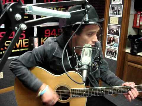Runner Runner performs "So Obvious" with Bobby Novosad on 94.5 KSMB