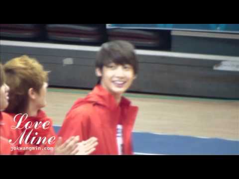 120108 Kwangmin at Idol Athletic Championship 1