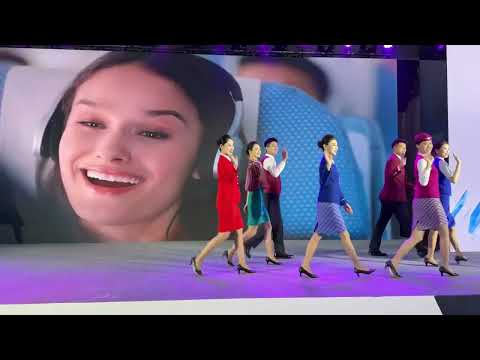 制服控｜国航历代空姐制服演变过程