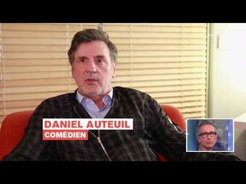 Thierry Lhermitte et Richard Berry vus par Daniel Auteuil - C à vous - 29/04/2015