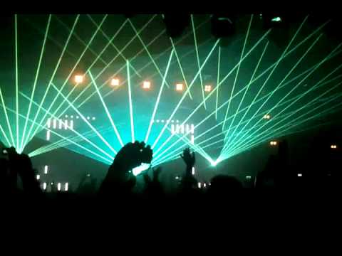 Eric prydz Live @ Warehouse project Two Months Off 2Night Eric Prydz vs. Underworld