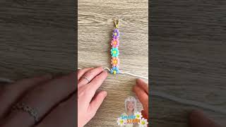 Pony Bead Daisy Bracelet or Keychain Craft | Easy Spring DIY for Kids
