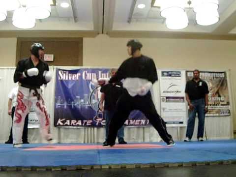 Leo Valdivia Super Fight