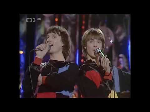 Stanislav Hložek a Petr Kotvald - Holky z naší školky (1983)