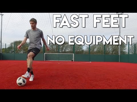 HOW TO TRAIN WITHOUT EQUIPMENT IN FOOTBALL - FAST FOOTWORK TRAINING