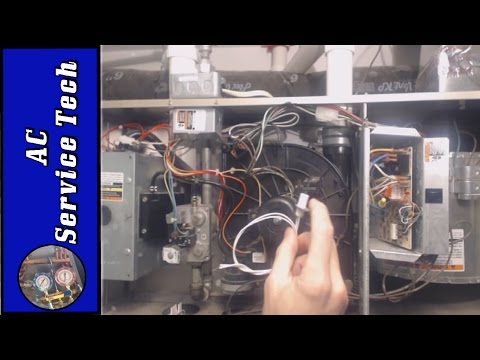 Leaking Refrigerant Replace the Leaky Schrader Valve without Removing the Refrigerant Shown