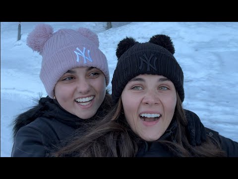 HOLIDAY IN THE MOUNTAINS