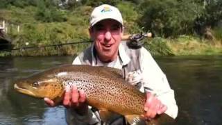 preview picture of video 'Fly Fishing New Zealand,  Lake Taupo - Epic Brownie!'