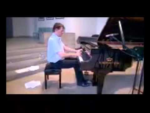 Daniel Röhm playes Mozart piano sonata KV 330 first mov.