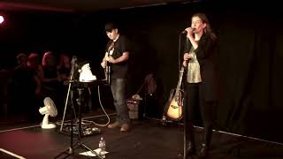 Fat Man And Dancing Girl ( Suzanne Vega Cover)
