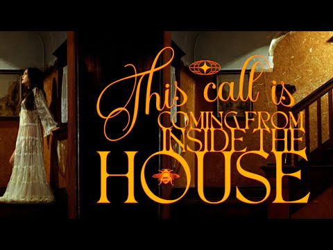 Video de ​This Call Is Coming From Inside The House