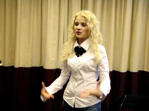 ESCKAZ live in Amsterdam: Mika Newton (Ukraine) interview