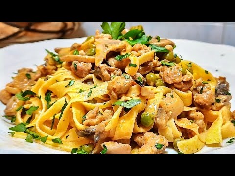 RICETTA PASTA ALLA #BOSCAIOLA CON SALSICCIA - Facile e Veloce da Preparare.