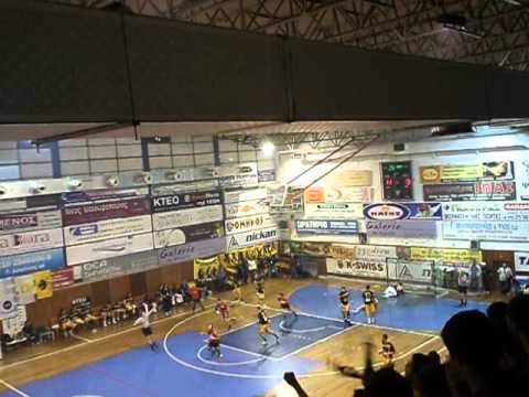 AEK... AEK... AEK...