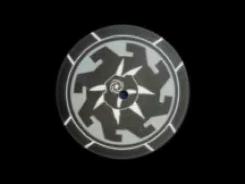 A️iwax/Chris B - Farmlab 9901 (Infrabass 02) 1999. B2: Untitled (Chris B).