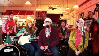 Rockin&#39; Around the Christmas Tree