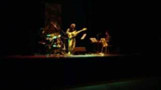 A seis manos trio- De solo estar (Cuchi Leguizamon)