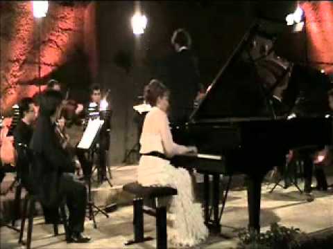 W.A. Mozart Concerto en La majeur N°12, K.414, Mvt 3 - Piano : Muriel Chemin