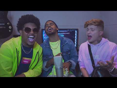 MASHUP OS MENINU I - Menos é Mais X Gustavo Lins X Os Travessos X Ferrugem X Sorriso Maroto