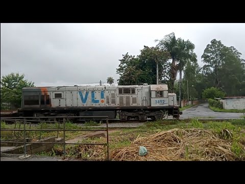 VÍDEO REPOSTADO: Trem de VP com locomotiva U20C em Juatuba - MG.