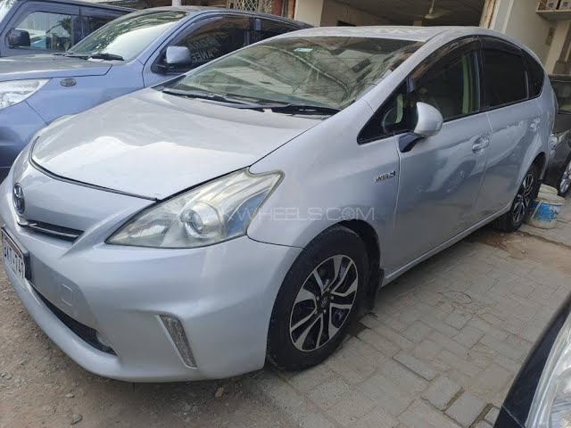 Toyota Prius G 1.8 2014 for Sale