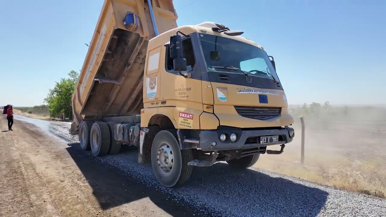 HİLVAN’DA 5,5 KİLOMETRELİK YOL YENİLENDİ