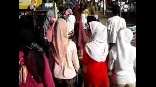 preview picture of video 'Jalan Sehat Lingkar Sekopek Kaliwungu'