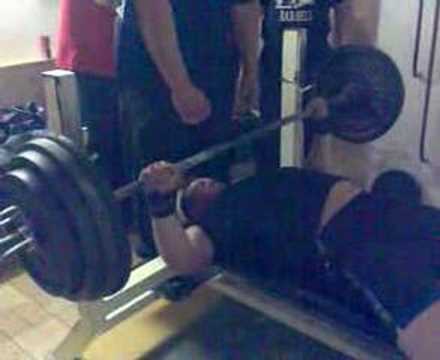 Mauracher Johannes-benchpress 170kg (raw)