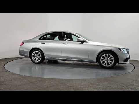 Mercedes-Benz E-Class 220D Avantgarde - Image 2