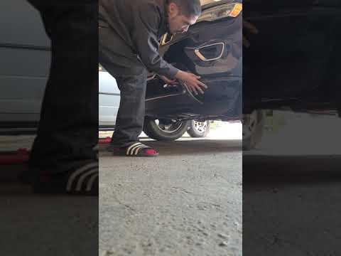 Reattaching front fascia , lower air dam Jeep grand cherokee wk2