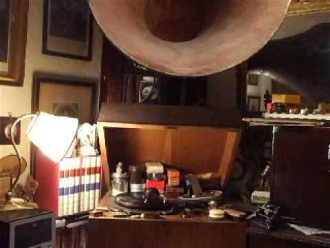 "42nd Street" from 42nd Street Played by Art Kahn's Orchestra Pathe Perfect 15730