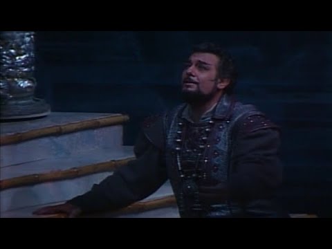 Nessun Dorma with lyrics - Domingo - Puccini: Turandot - MET OPERA - Levine/Zeffirelli